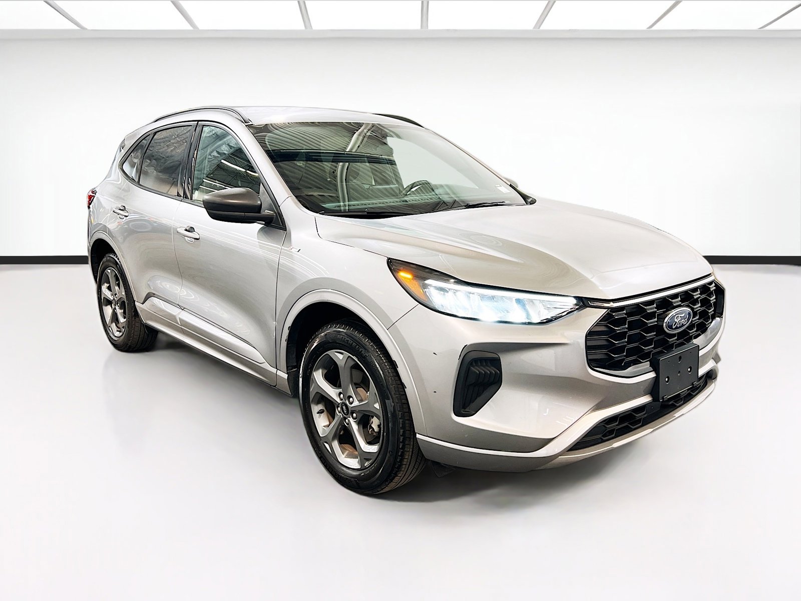 Used 2024 Ford Escape ST-Line AWD/4WD image 3