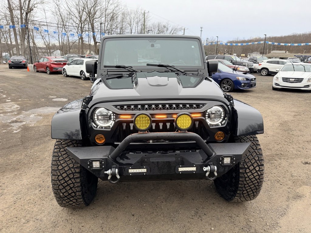 Used 2013 Jeep Wrangler Unlimited Sahara image 2