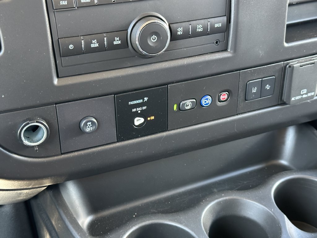 Used 2025 Chevrolet Express 3500 LT w/ LT Preferred Equipment Group RWD image 31