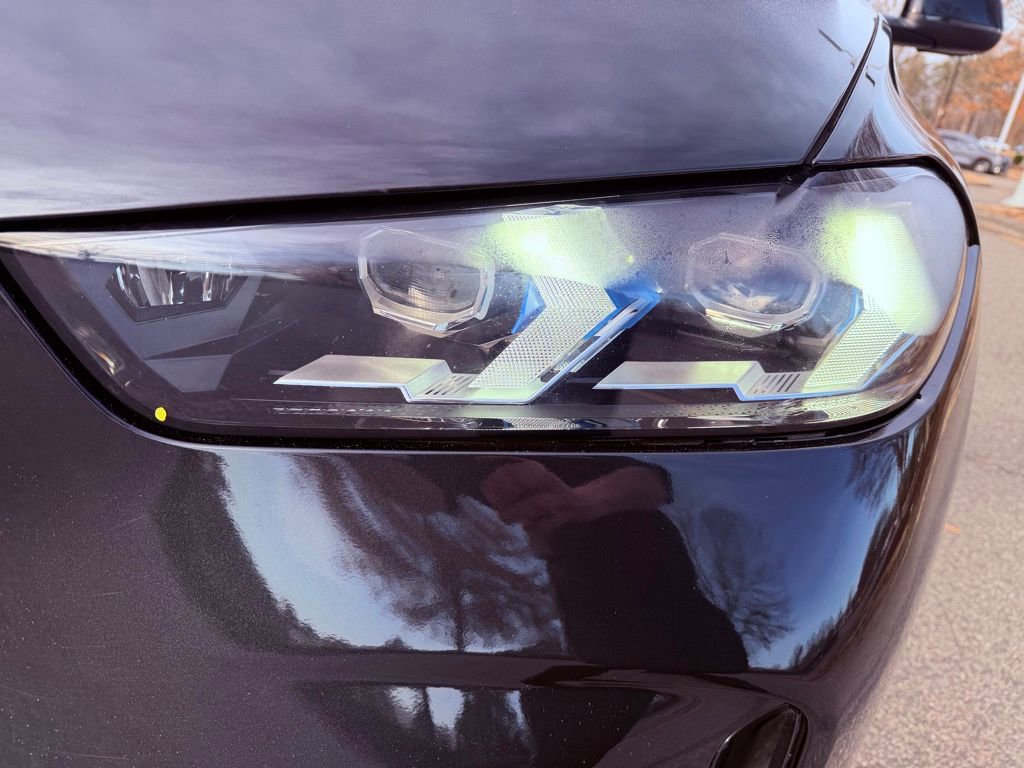 Used 2025 BMW X5 xDrive40i w/ Climate Comfort Package image 19