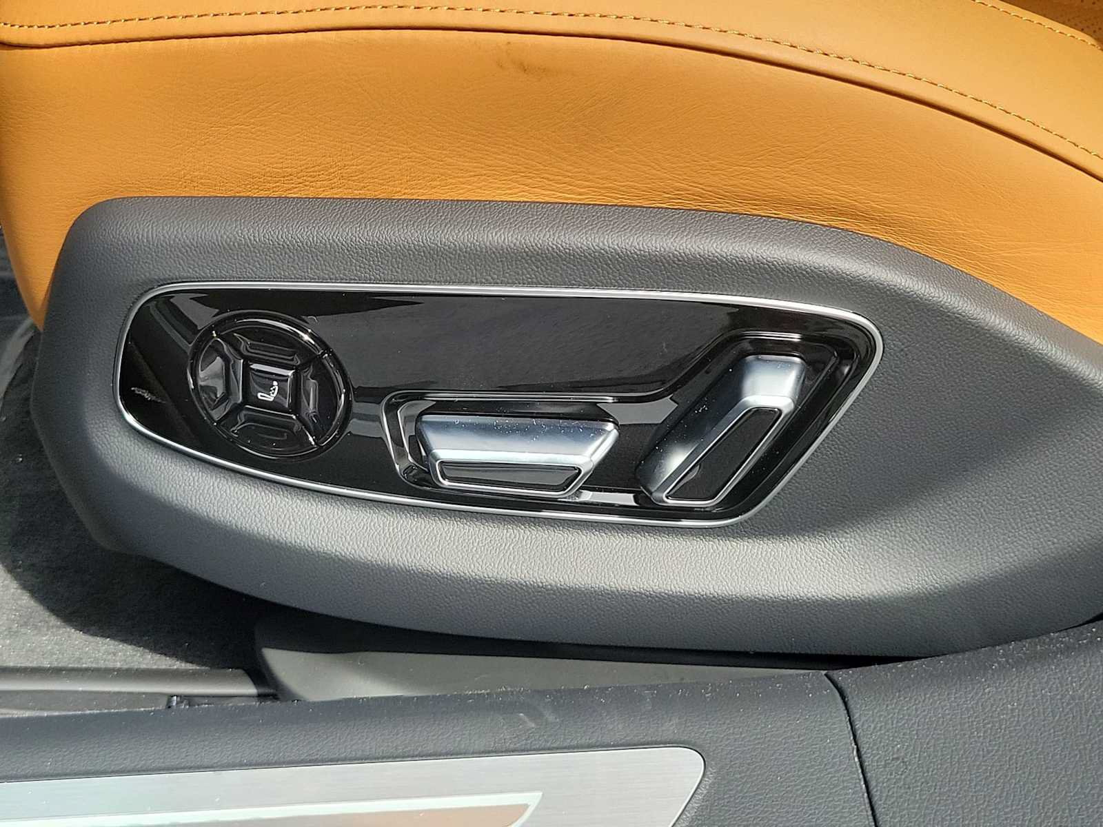 New 2027 Audi A8 L 3.0T AWD/4WD image 16