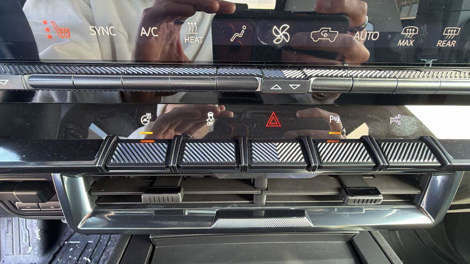 New 2026 GMC Hummer EV 4x4 Crew Cab image 15