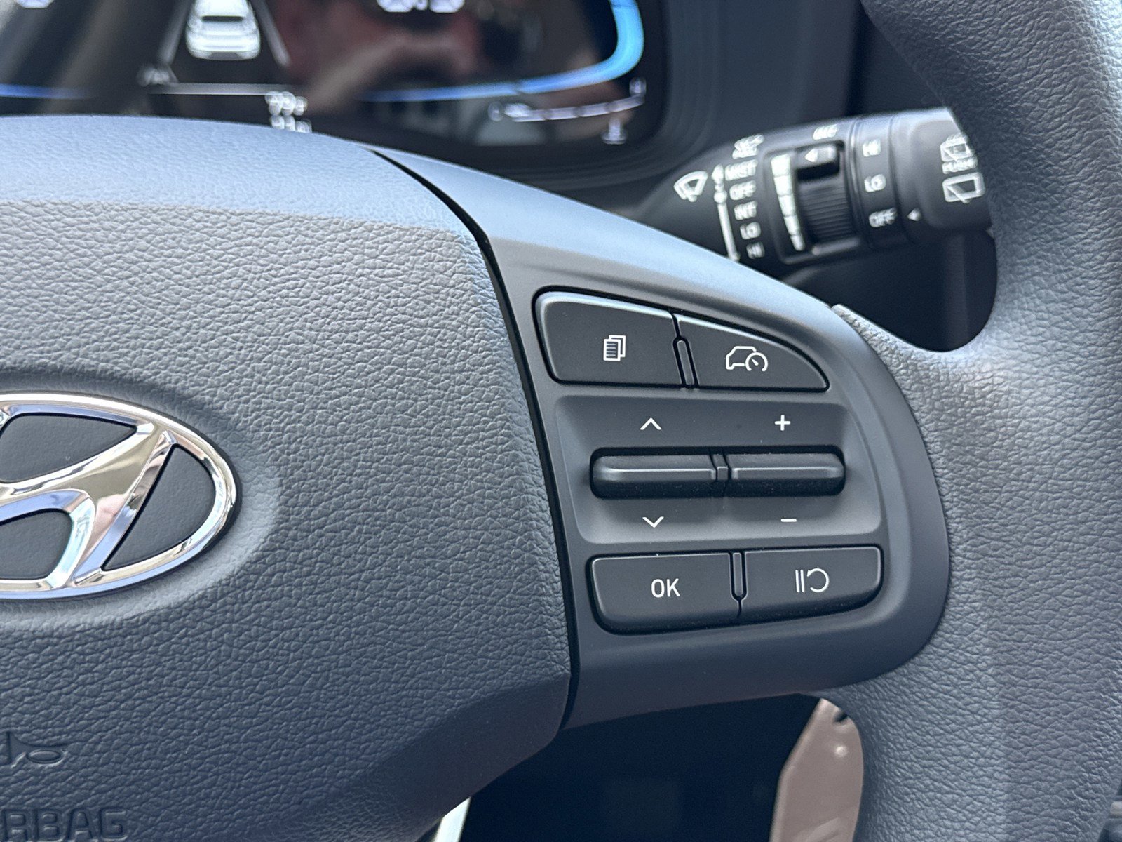 New 2026 Hyundai Venue SE image 18