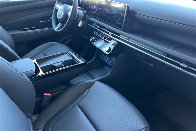 New 2025 Hyundai Tucson Limited image 16