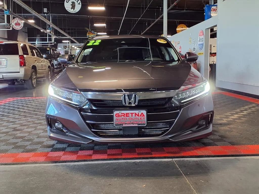 Used 2022 Honda Accord Touring image 2