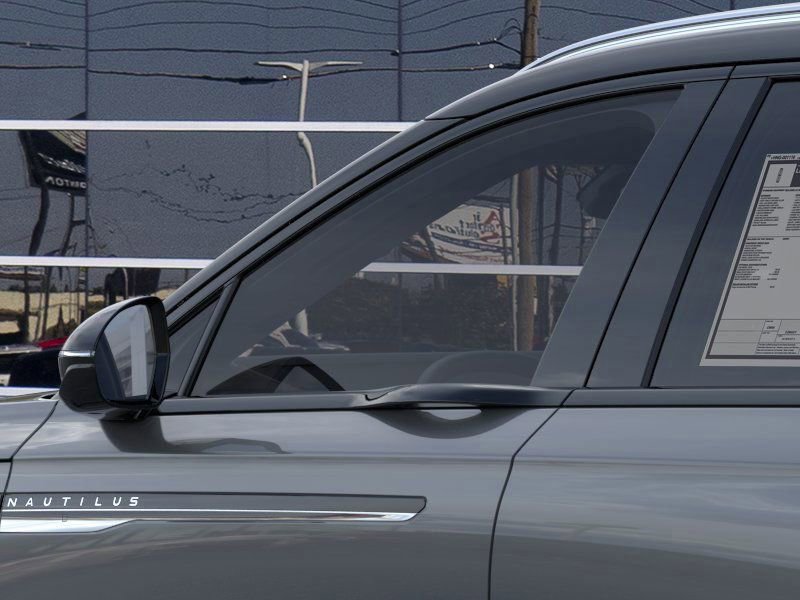 New 2025 Lincoln Nautilus Reserve image 20