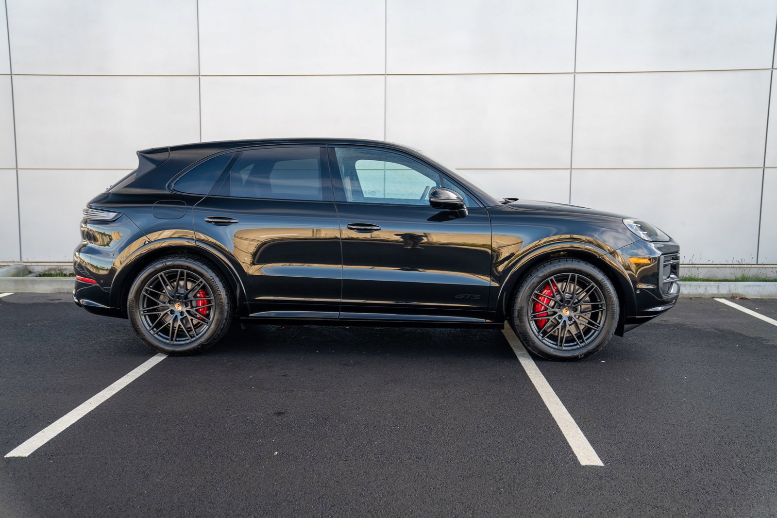 New 2026 Porsche Cayenne GTS AWD/4WD image 8