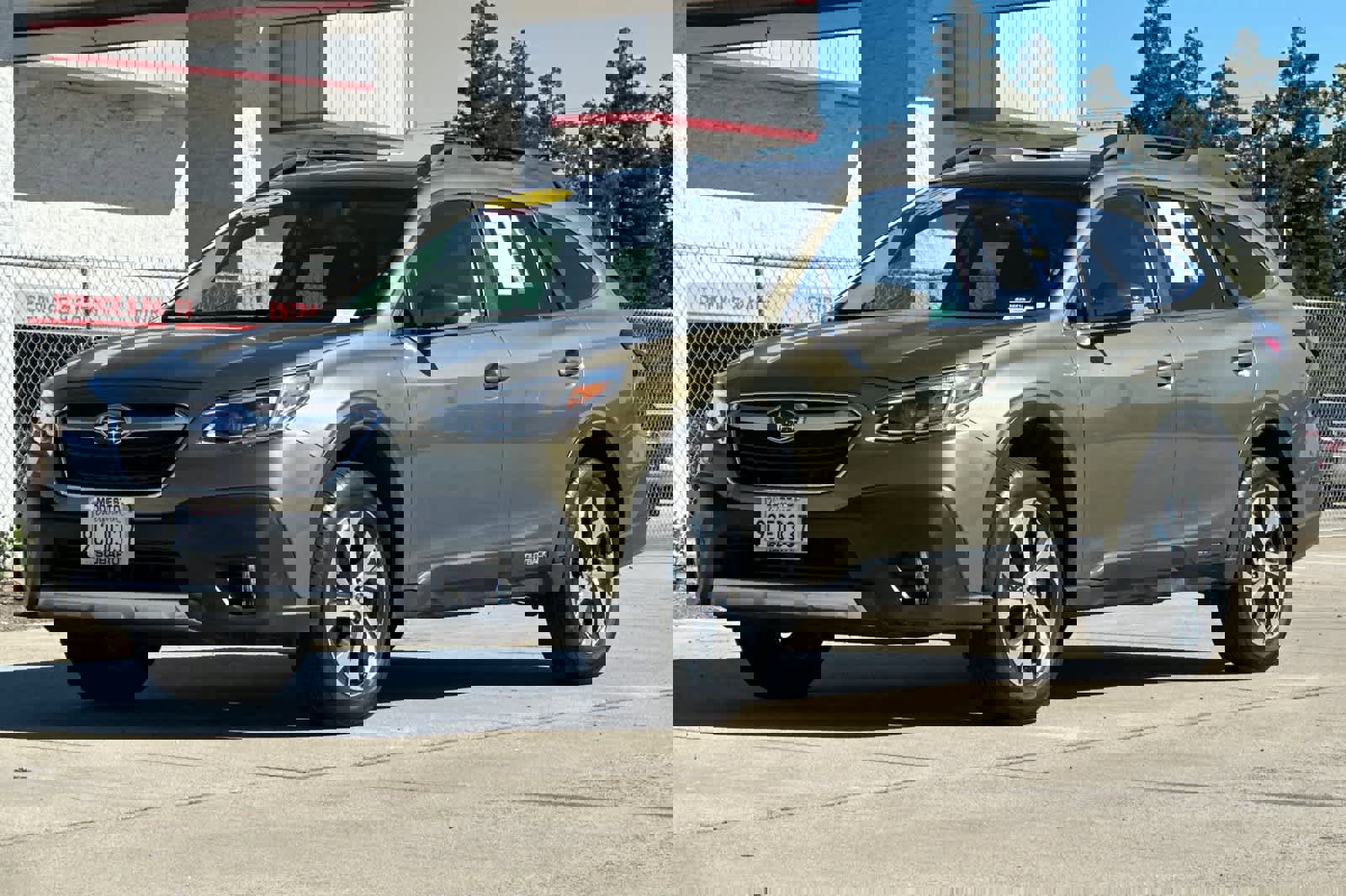 Used 2022 Subaru Outback Limited image 7