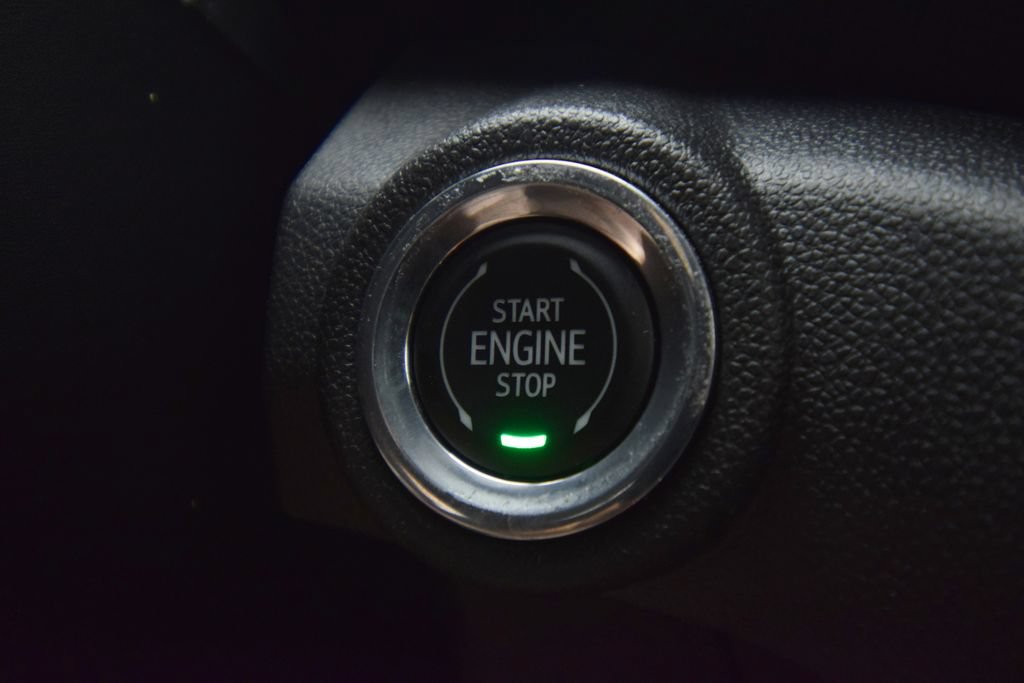 Used 2023 Chevrolet TrailBlazer RS w/ Convenience Package FWD image 37