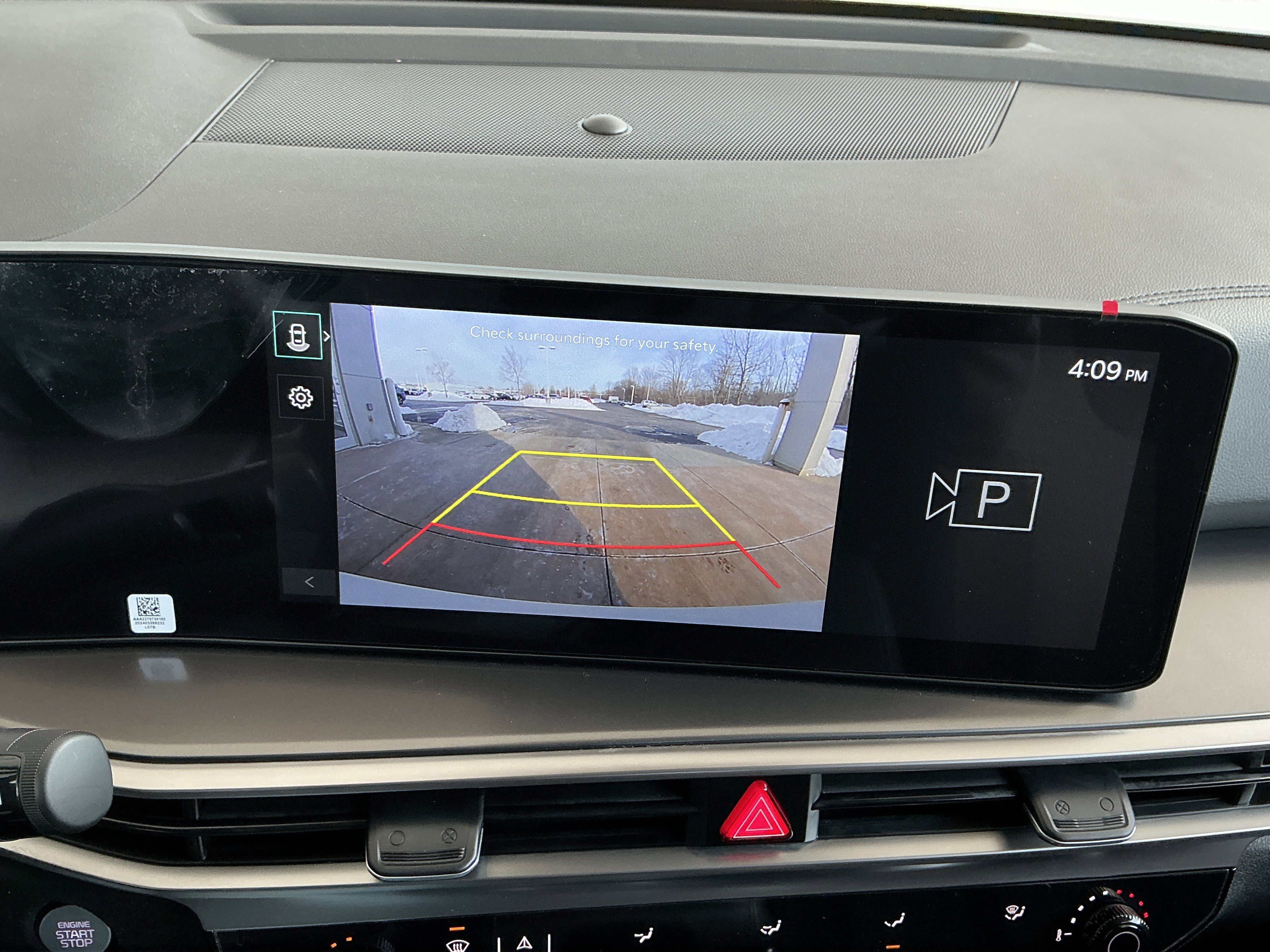 Used 2024 Kia Sorento LX image 10