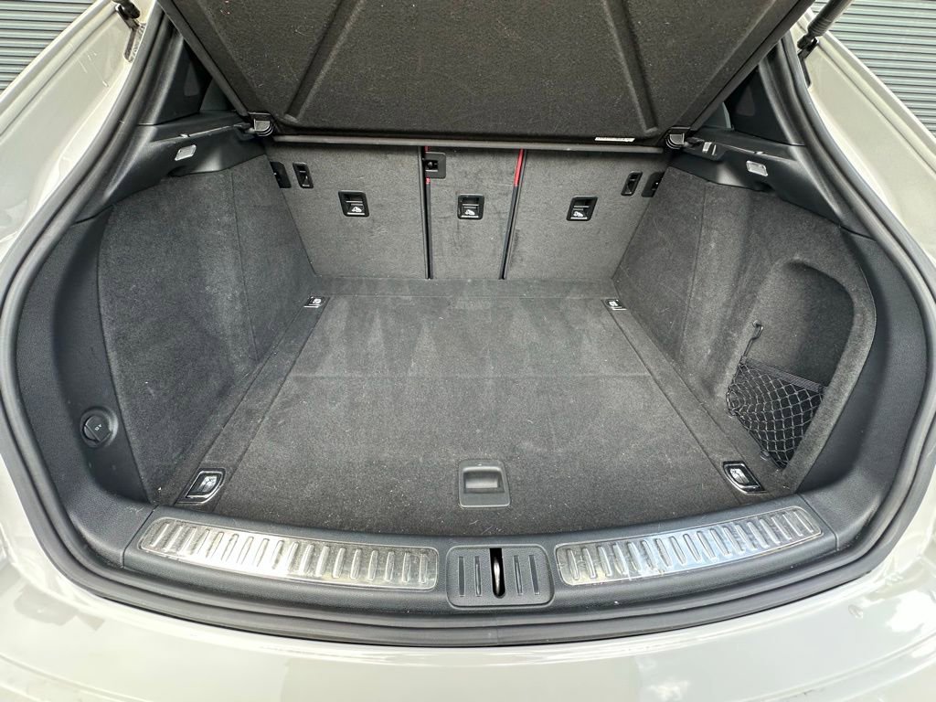 Certified 2023 Porsche Macan S image 43