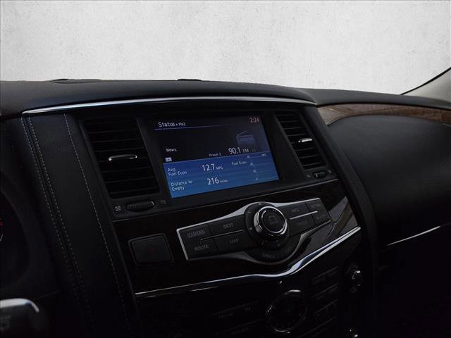 Used 2017 INFINITI QX80 2WD w/ Driver Assistance Package image 17