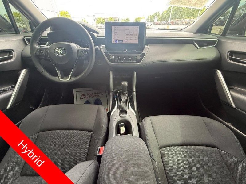 Used 2024 Toyota Corolla Cross AWD Hybrid image 12