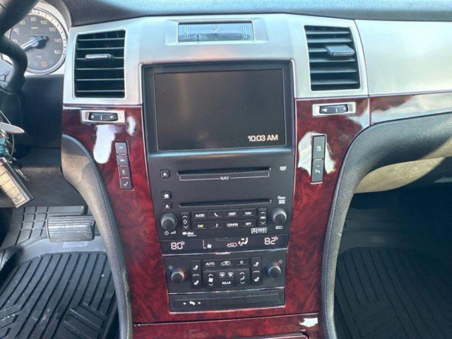 Used 2009 Cadillac Escalade ESV AWD image 8