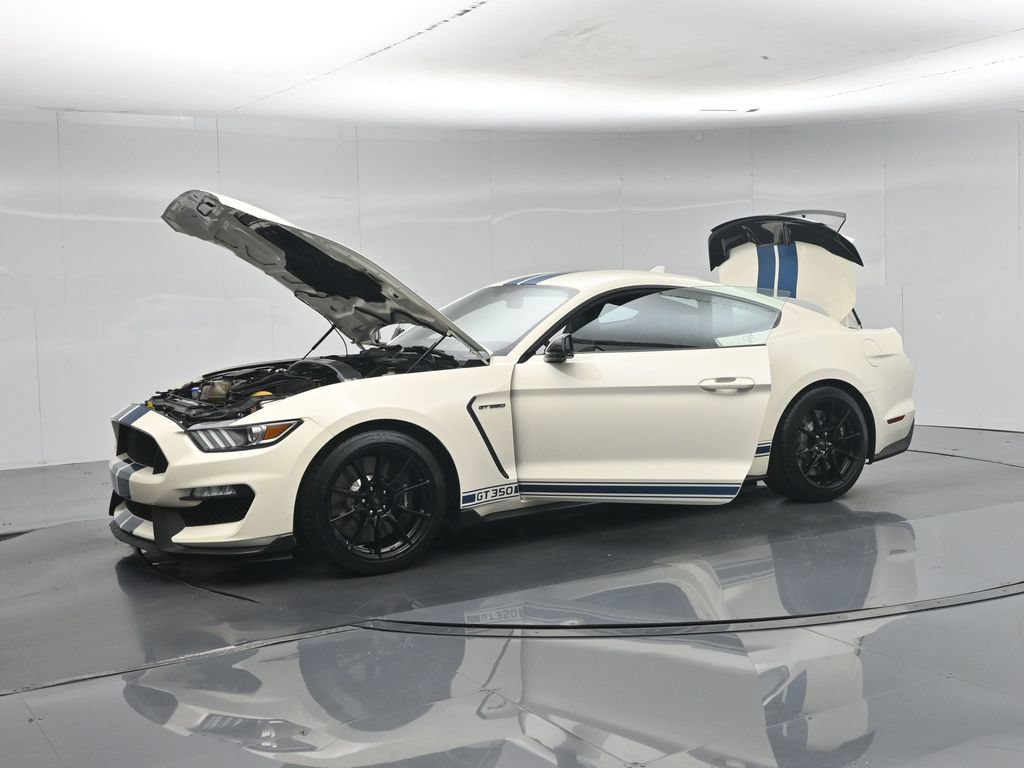 Used 2020 Ford Mustang Shelby GT350 w/ Technology Package RWD image 34