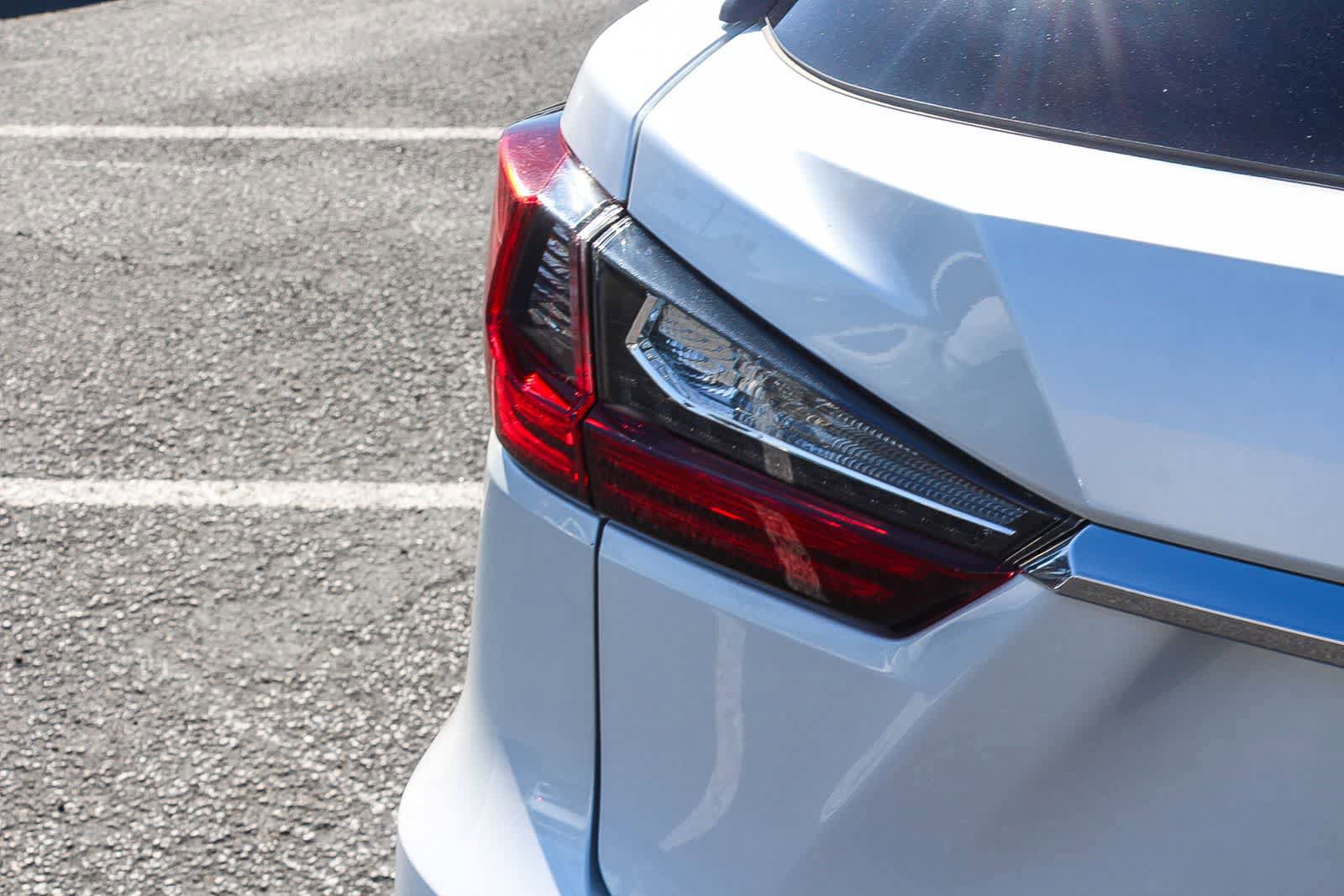 Used 2019 Lexus RX 450h AWD w/ Cold Area Package image 8