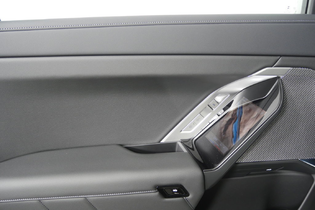 New 2026 BMW 740i RWD image 13