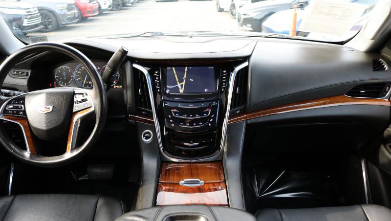 Used 2015 Cadillac Escalade ESV Premium image 23