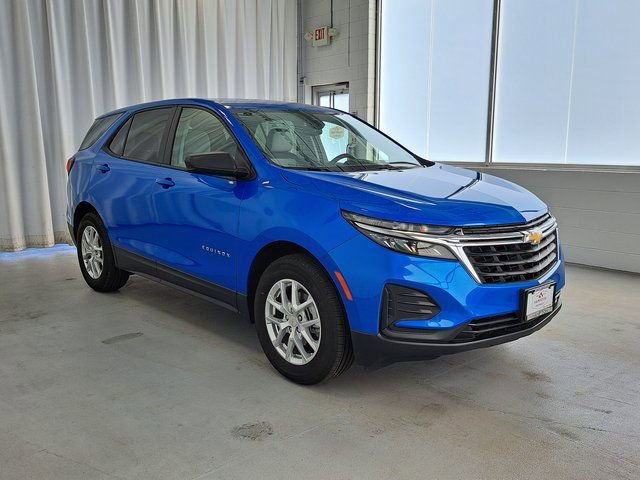 Used 2024 Chevrolet Equinox LS w/ LS Convenience Package FWD image 5