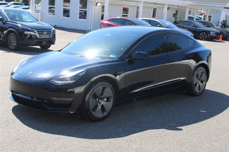 Used 2023 Tesla Model 3 Standard Range RWD image 3