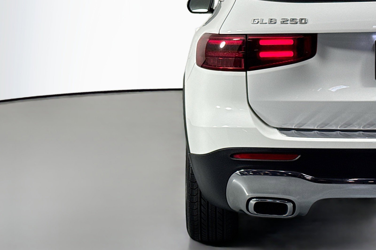 Certified 2026 Mercedes-Benz GLB 250 image 16