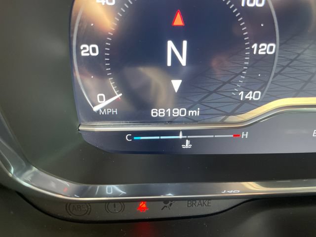 Used 2022 GMC Yukon XL SLT w/ SLT Luxury Package RWD image 18