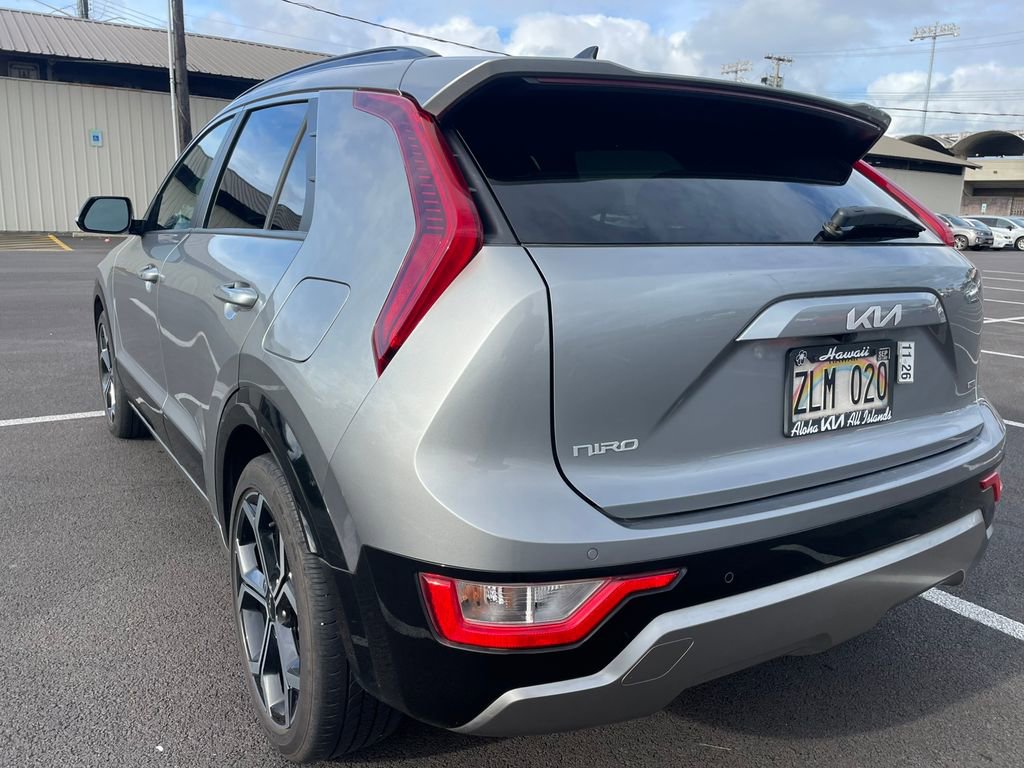 Used 2023 Kia Niro EX Touring image 7