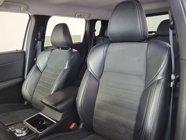 Used 2024 Mitsubishi Outlander SE Black Edition FWD image 19