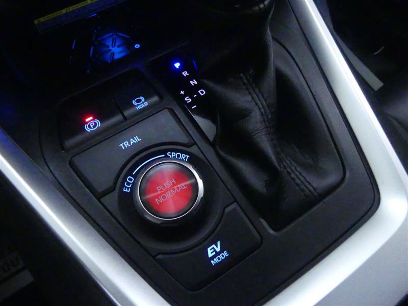 Used 2021 Toyota RAV4 XSE AWD/4WD image 15