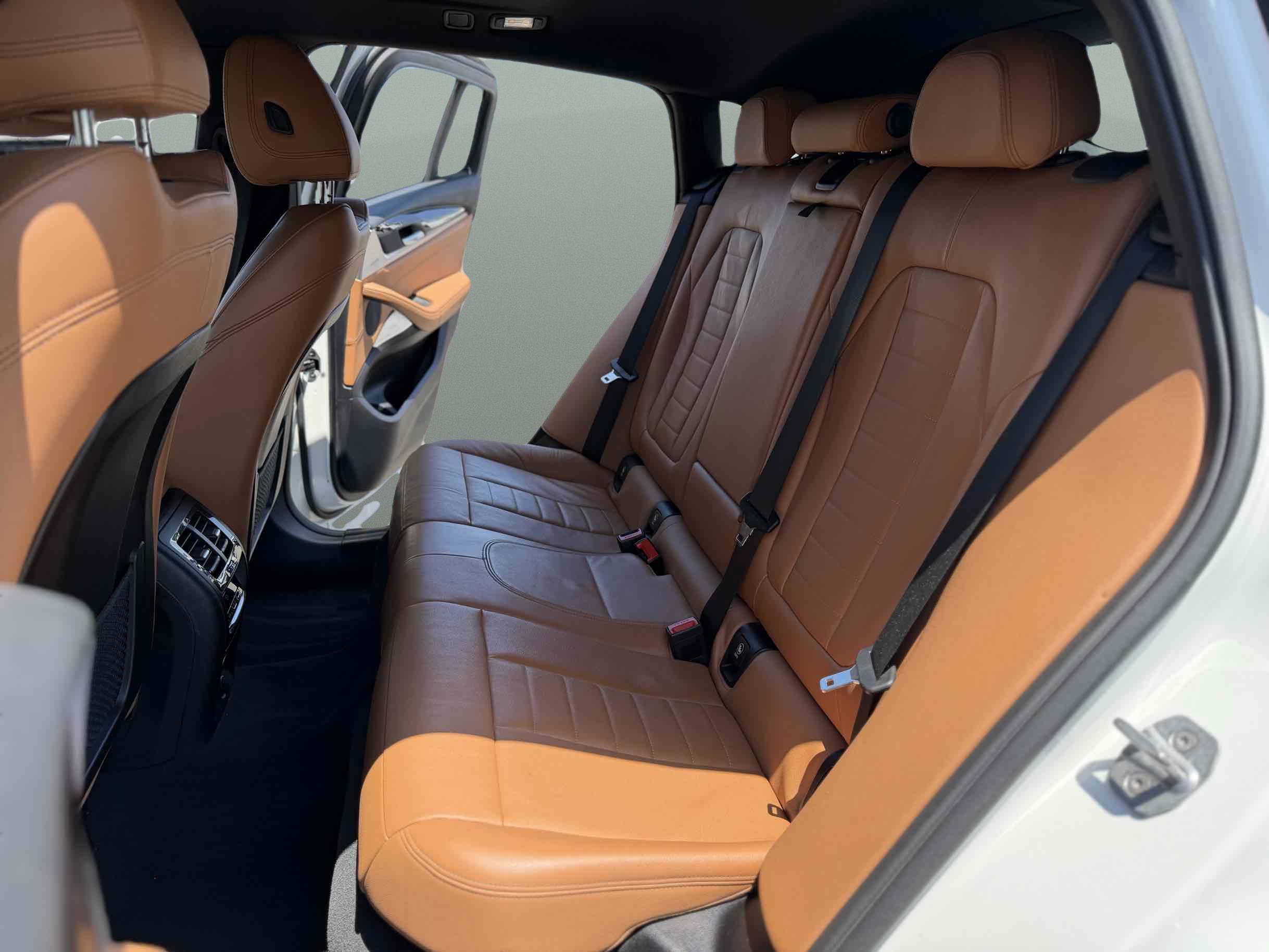 Used 2019 BMW X4 xDrive30i w/ Driving Assistance Package AWD/4WD image 13