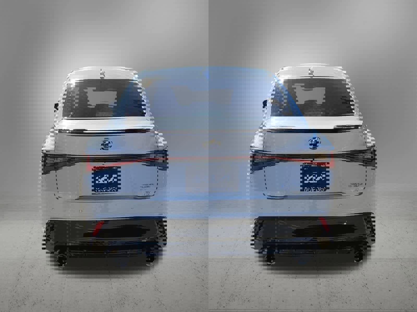 Used 2023 Lexus IS 350 F Sport image 5