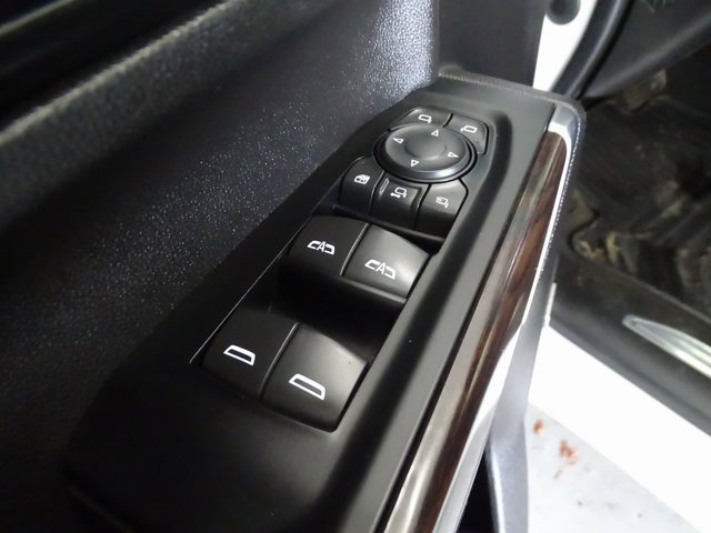Certified 2023 GMC Sierra 3500 SLT w/ SLT Preferred Package image 10