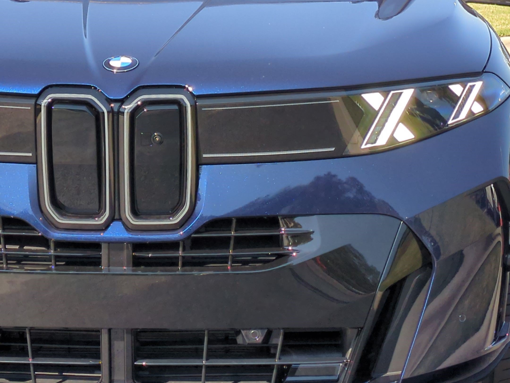 New 2027 BMW X5 xDrive50e w/ M Sport Professional Package AWD/4WD image 6