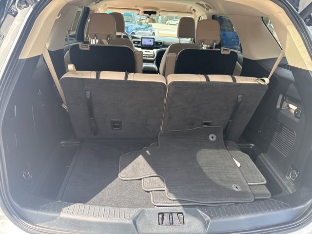 Used 2021 Ford Explorer XLT w/ Equipment Group 202A image 27