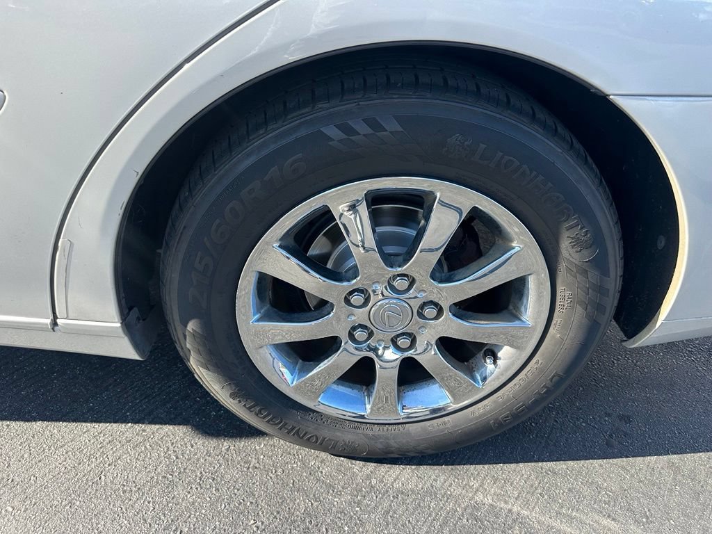Used 2004 Lexus ES 330 FWD image 12