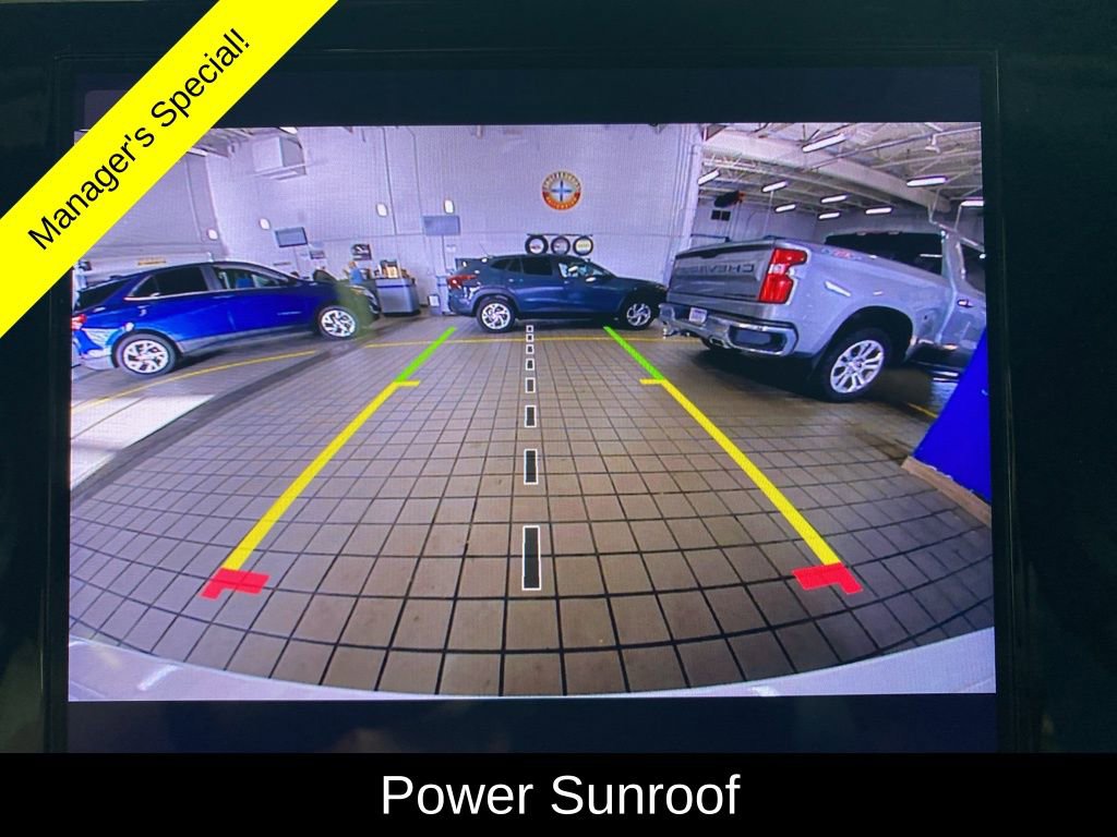 Used 2024 Jeep Grand Cherokee Altitude image 3