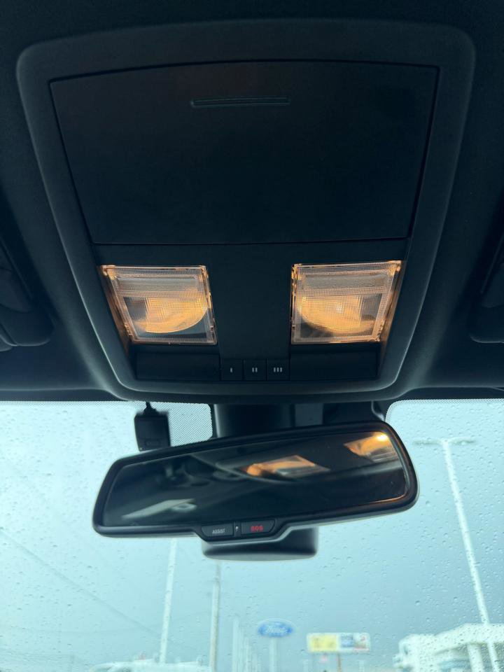 Used 2018 Dodge Challenger GT image 30