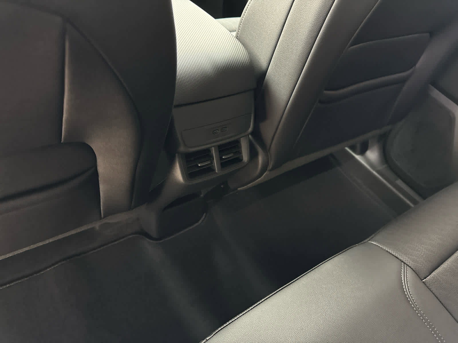 New 2026 Chevrolet Equinox LT w/ Convenience Package II image 28