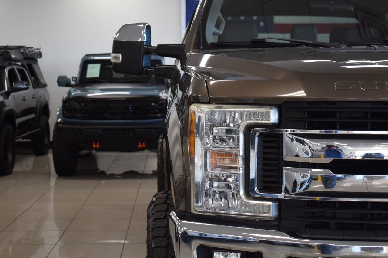 Used 2017 Ford F350 XLT w/ XLT Premium Package image 13