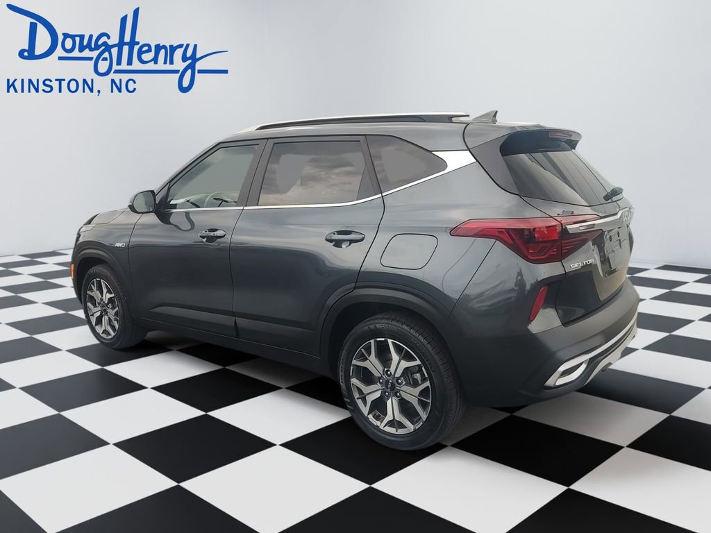 Used 2022 Kia Seltos EX AWD/4WD image 3