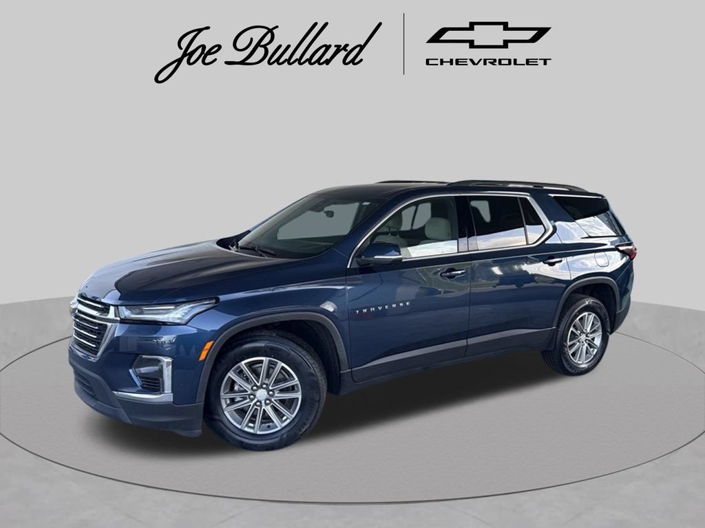 Used 2023 Chevrolet Traverse LT FWD image 1