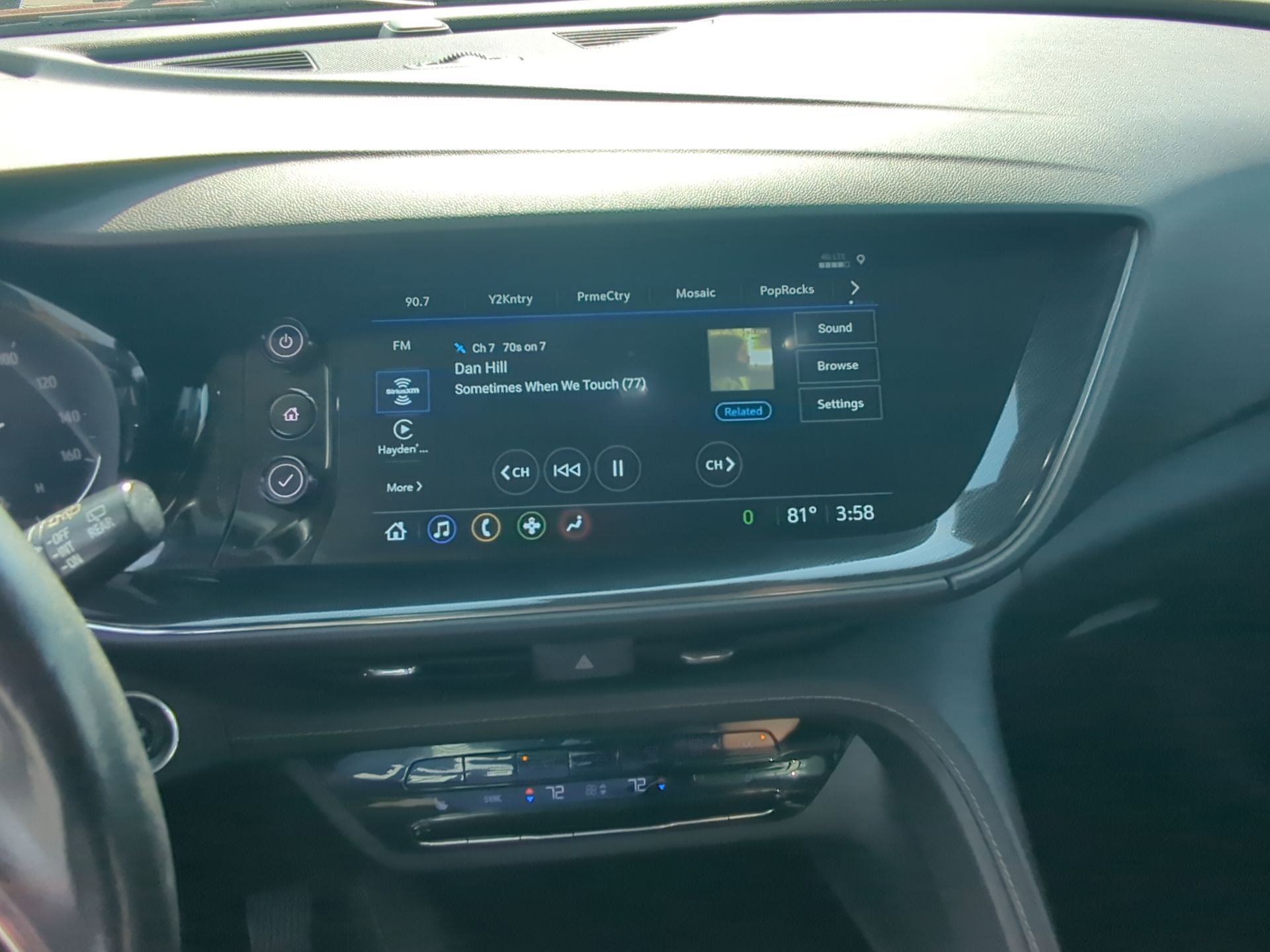 Used 2022 Buick Envision Preferred FWD image 18