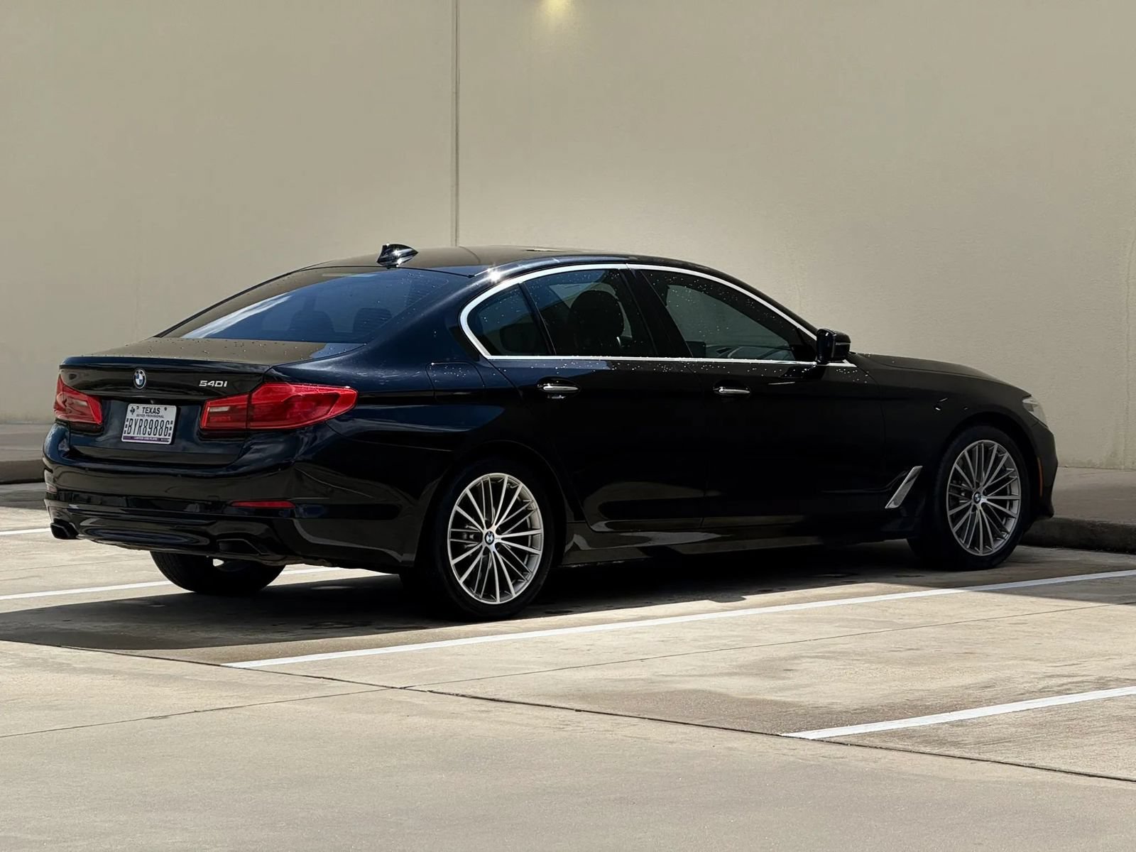 Used 2017 BMW 540i RWD image 8