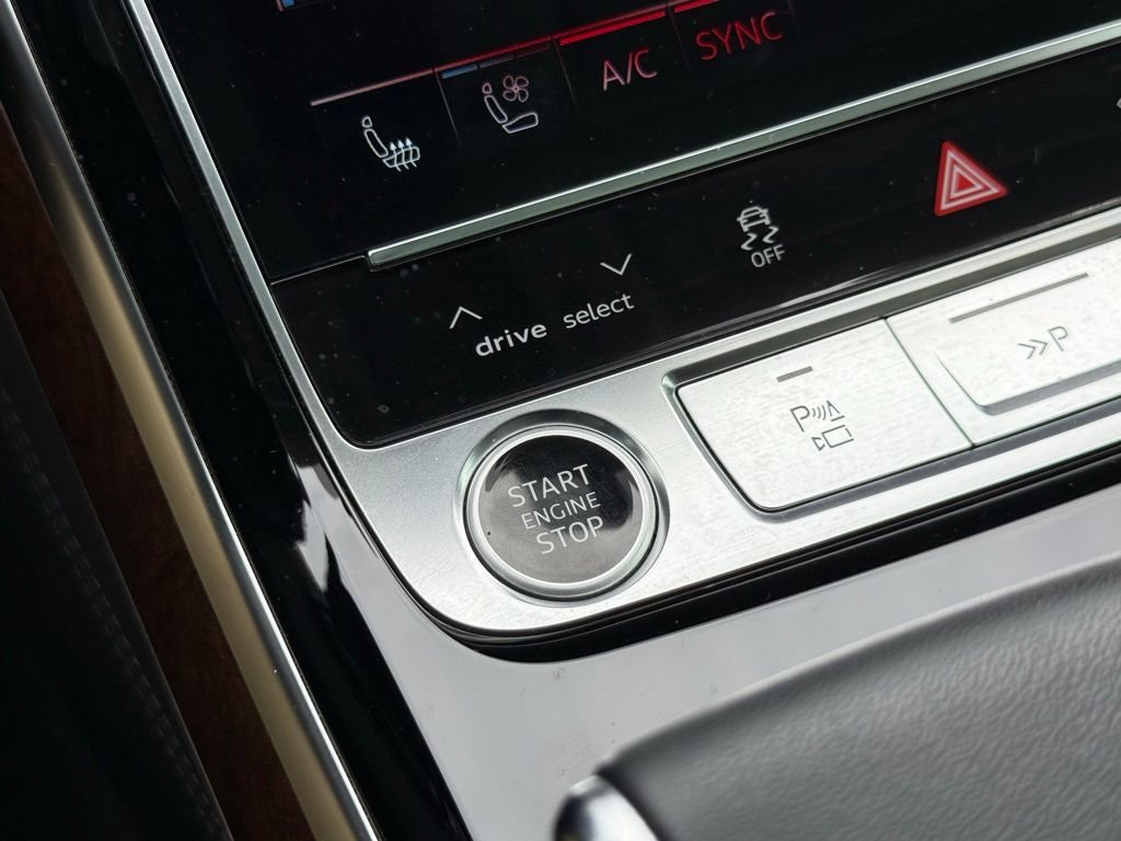 Used 2023 Audi A8 L 3.0T AWD/4WD image 31