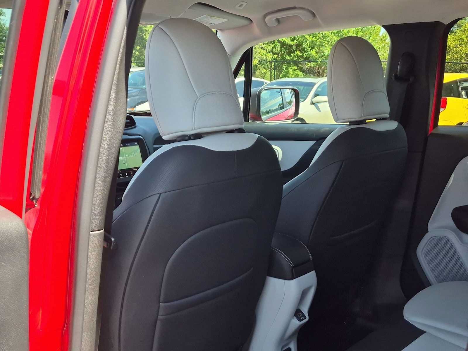Used 2020 Jeep Renegade Limited w/ UConnect 8.4 Nav Group AWD/4WD image 19