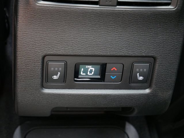 Used 2025 Mitsubishi Outlander SEL Black Edition AWD/4WD image 14