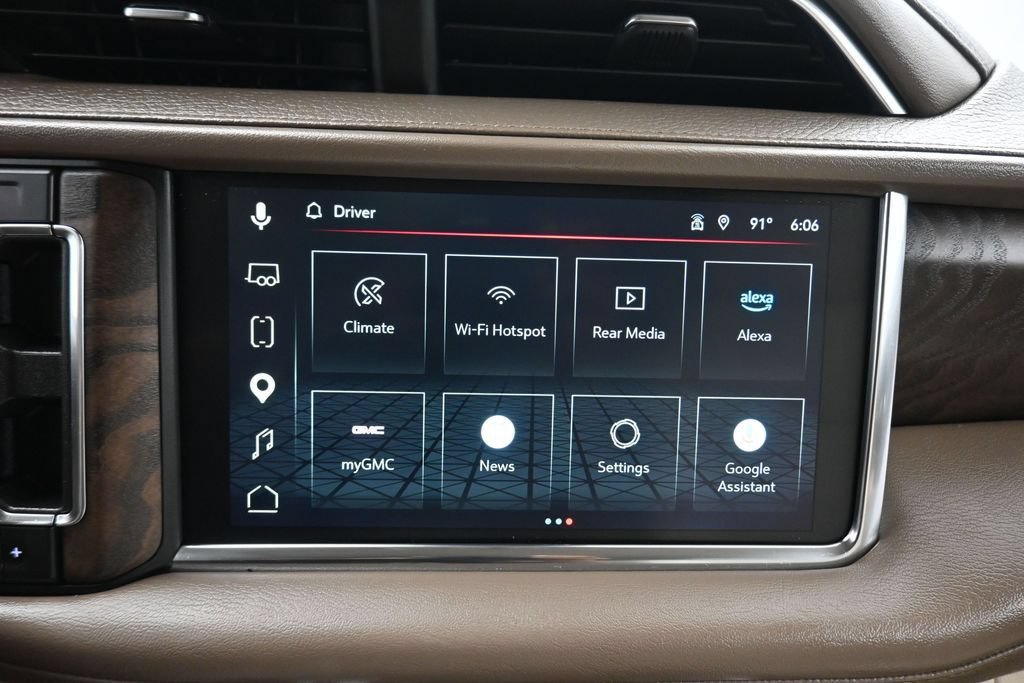 Used 2023 GMC Yukon XL Denali AWD/4WD image 18