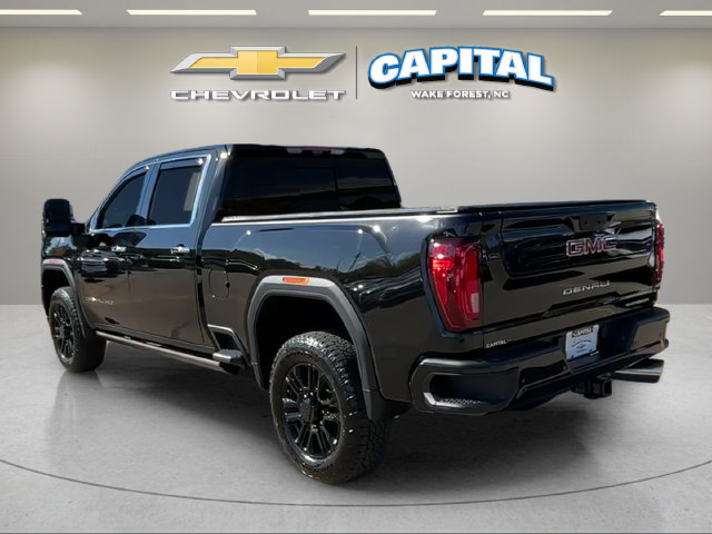 Used 2023 GMC Sierra 2500 Denali w/ Denali Black Diamond Edition AWD/4WD image 3