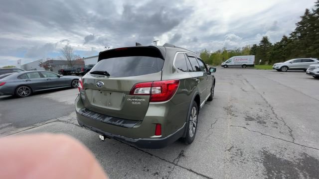 Used 2017 Subaru Outback 3.6R Touring AWD/4WD image 9