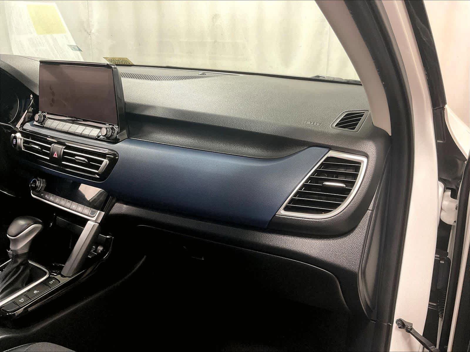 Used 2023 Kia Seltos S w/ Navigation Package AWD/4WD image 13